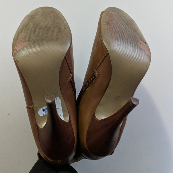 Guess Open Toe Heeled Booties - Picture 10 of 11